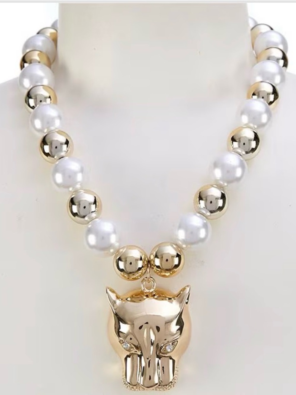 New Natasha Accessories
Chunky Pearl Gold Panther Statement Necklace